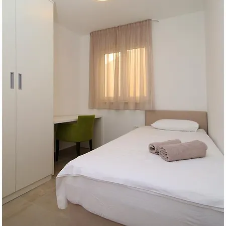 Ksenia Rogoznica (Sibenik-Knin)